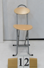 折りたたみイス　　【12】